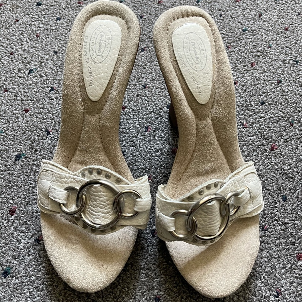 WOMENS heels